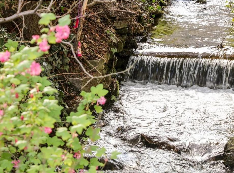 Babbling Brook Cottage Stony Middleton ภายนอก รูปภาพ